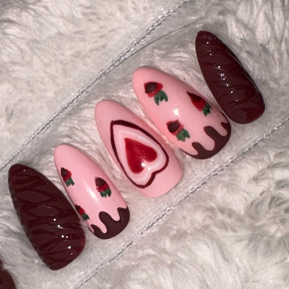 Strawberry Delight Press-On Nails